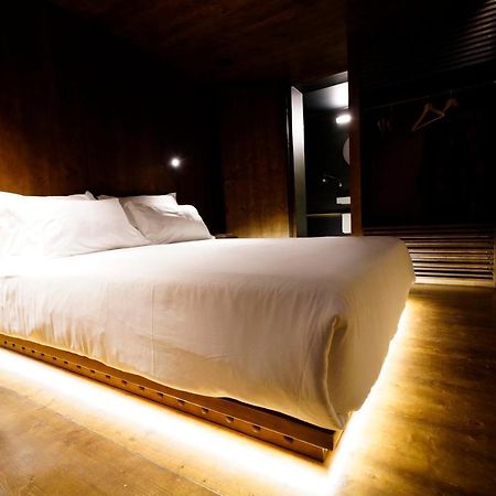 Zero Box Lodge Coimbra Ngoại thất bức ảnh