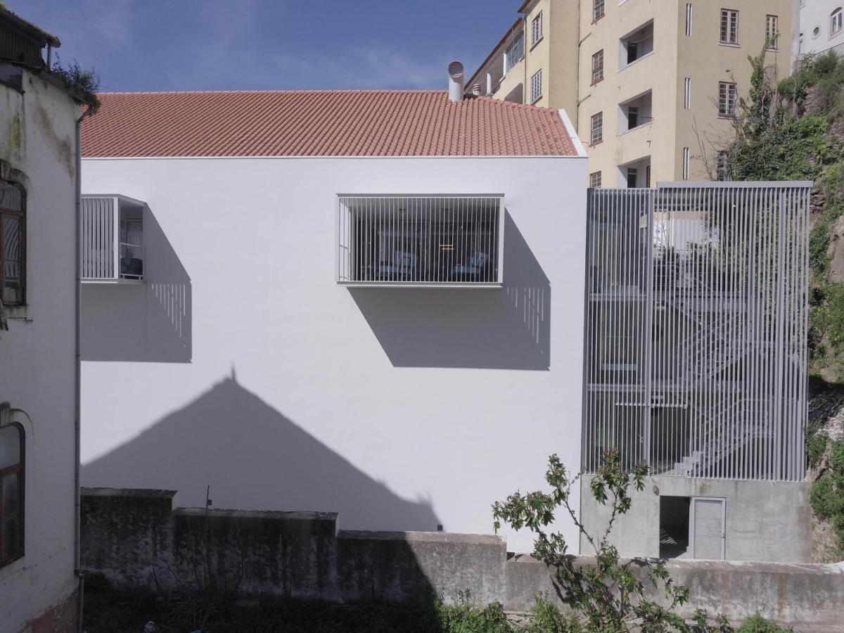 Zero Box Lodge Coimbra Ngoại thất bức ảnh